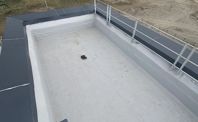 Объект Монтаж плоской кровли поликлиники в городе Кызыл - изображение  №1>